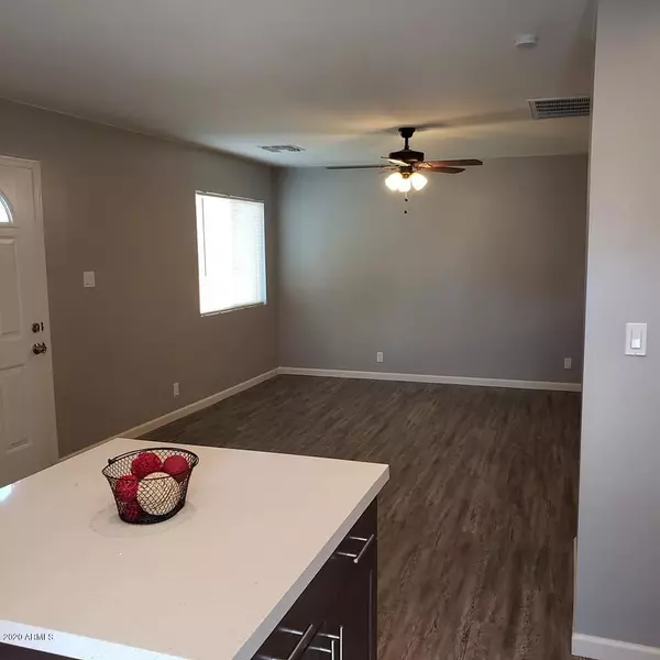 Phoenix, AZ 85041,1511 W ATLANTA Avenue