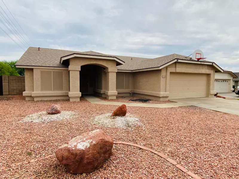 8311 W DREYFUS Drive, Peoria, AZ 85381