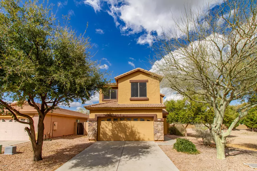 838 E GEONA Street, San Tan Valley, AZ 85140