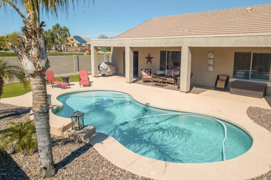 17851 W MAUI Lane, Surprise, AZ 85388