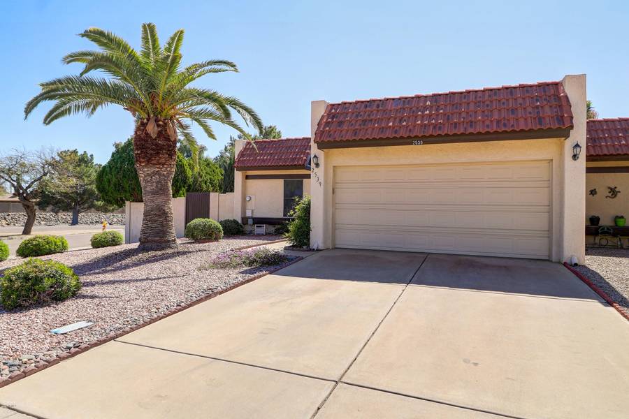 2539 E Villa Theresa Drive, Phoenix, AZ 85032