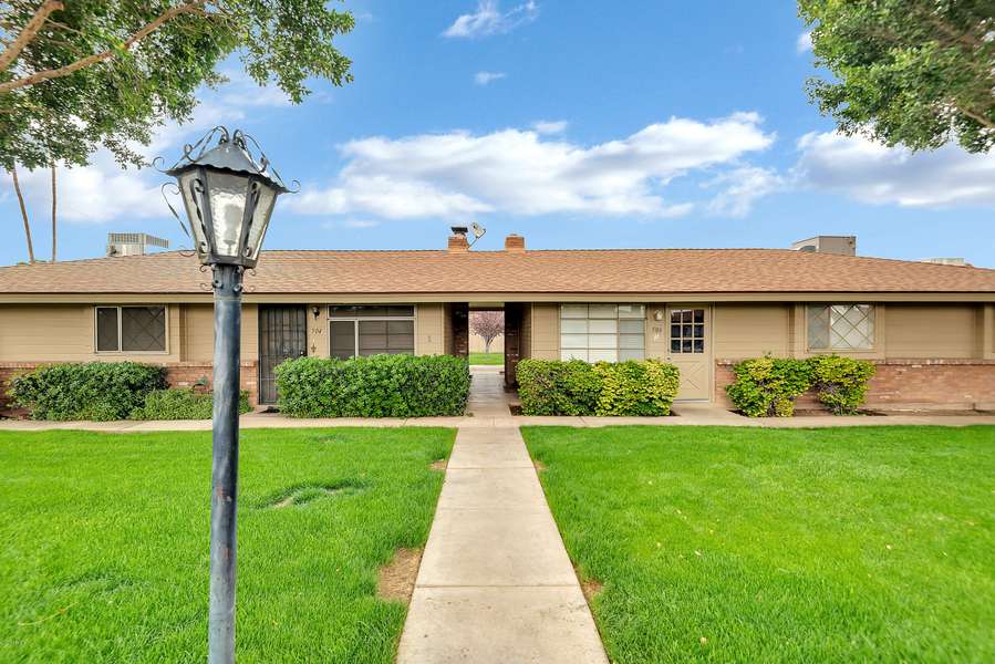 506 E HUNTINGTON Drive #2, Tempe, AZ 85282