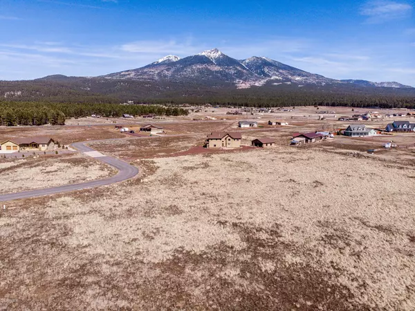 Flagstaff, AZ 86001,4820 W LASKIN Trail #4