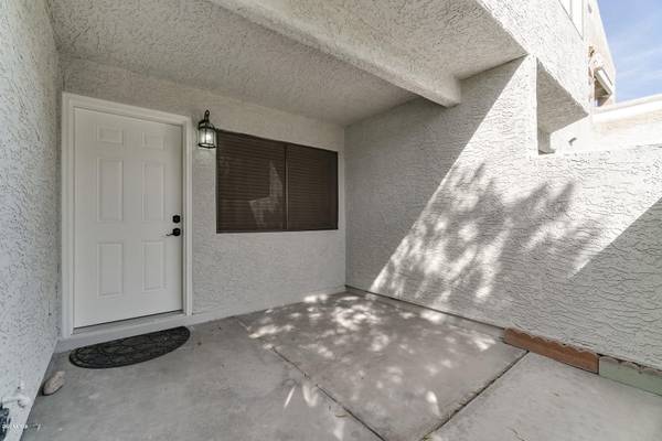 Tempe, AZ 85281,850 S RIVER Drive #1114