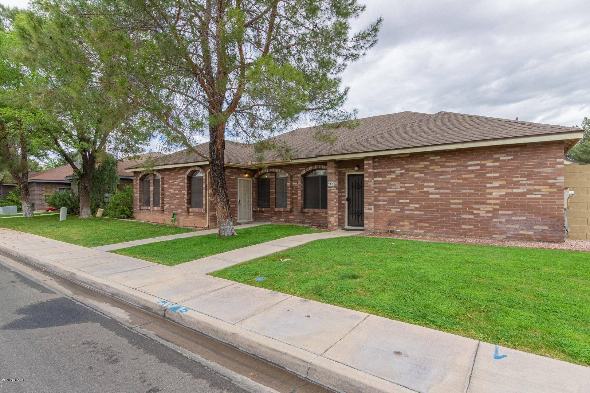 Gilbert, AZ 85234,906 E BRUCE Avenue