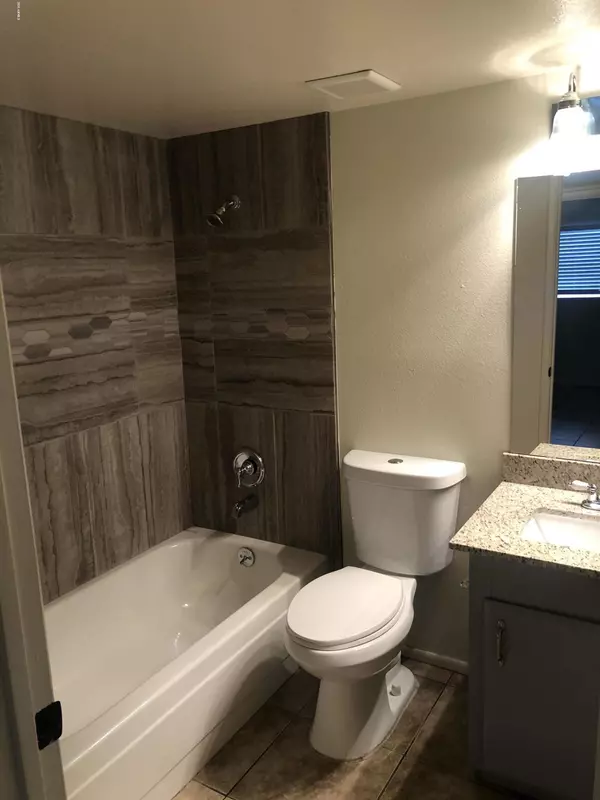 Glendale, AZ 85303,5717 N 69TH Avenue