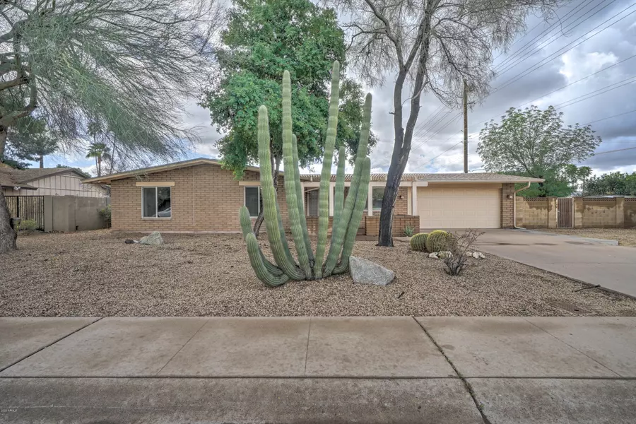 1335 W GOLDEN Lane, Phoenix, AZ 85021