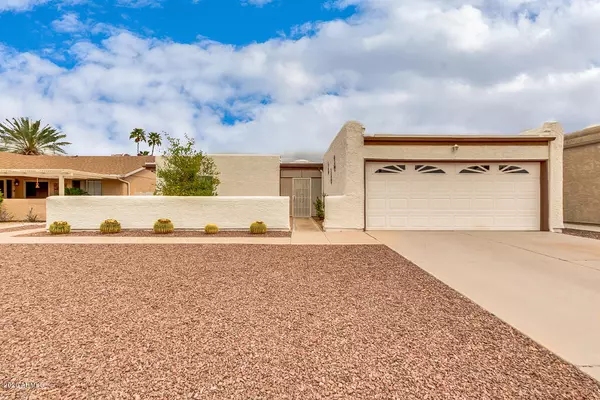 26601 S NICKLAUS Drive, Sun Lakes, AZ 85248