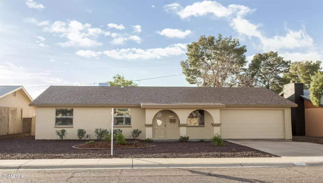 3511 E VOLTAIRE Drive, Phoenix, AZ 85032