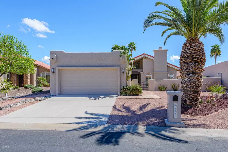 25227 S CLOVERLAND Drive, Sun Lakes, AZ 85248