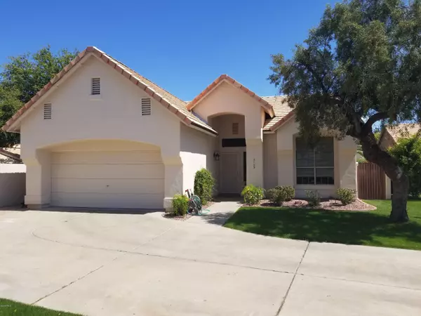 3165 S CASCADE Place, Chandler, AZ 85248