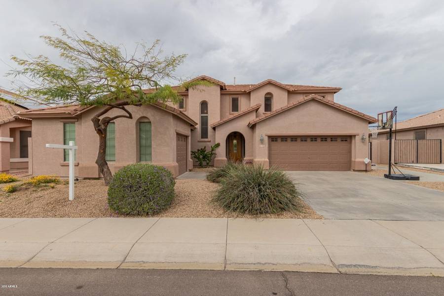 1718 E IRIS Drive, Chandler, AZ 85286