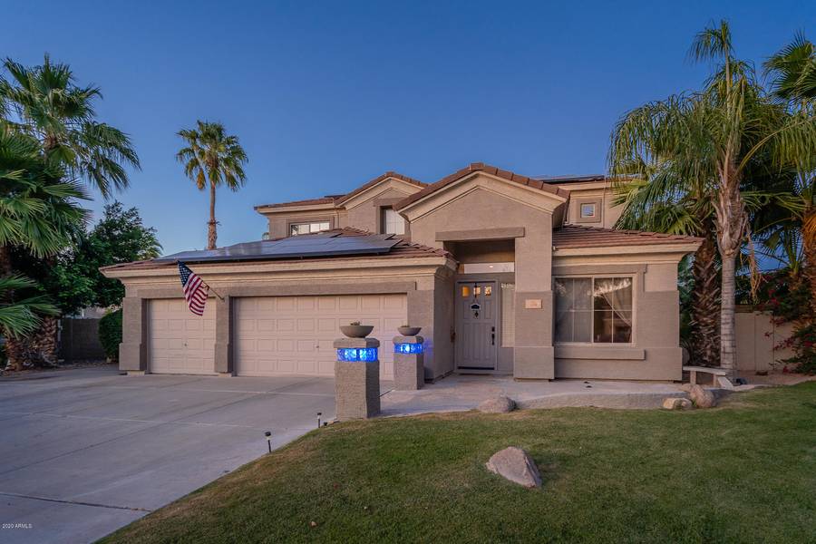 1570 E Sagebrush Court, Gilbert, AZ 85296