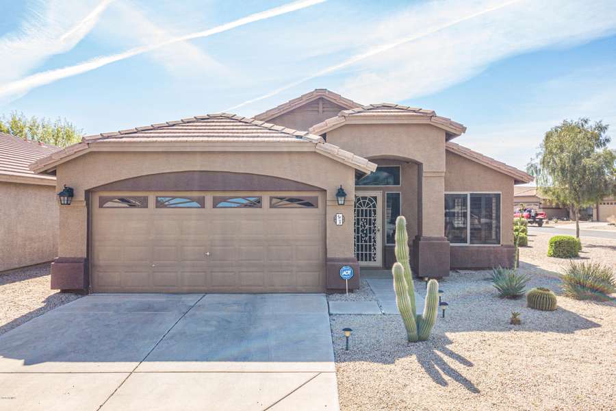 3 E MAYFIELD Drive, San Tan Valley, AZ 85143