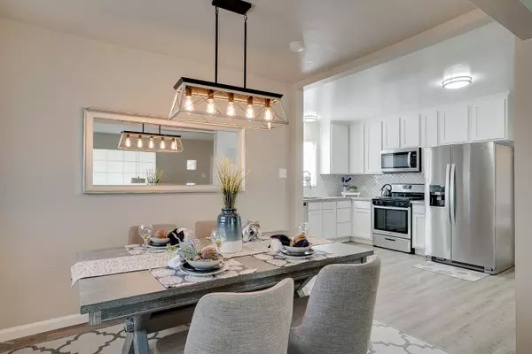 Phoenix, AZ 85015,2034 W MULBERRY Drive