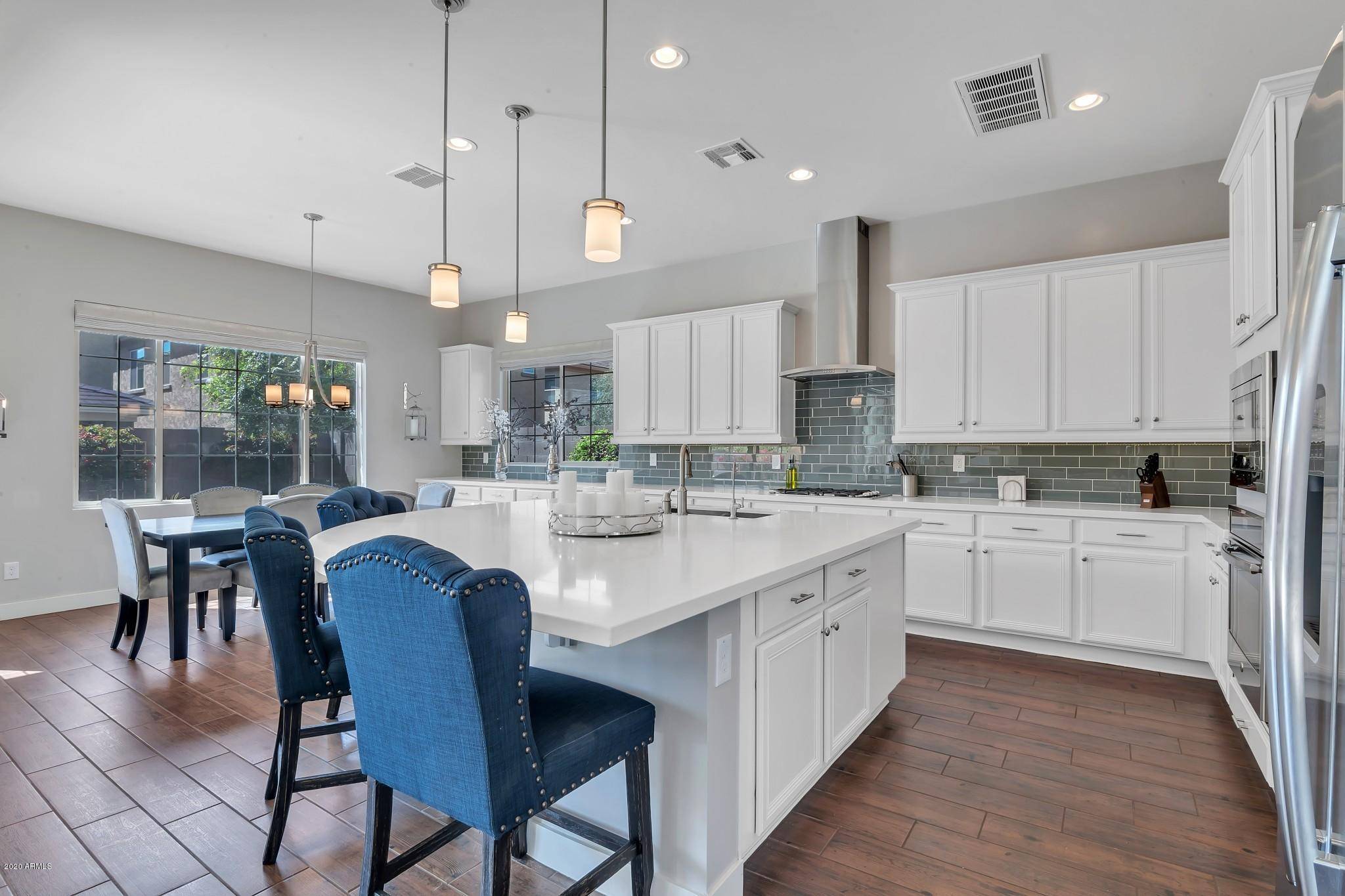 4615 E NAVIGATOR Lane, Phoenix, AZ 85050