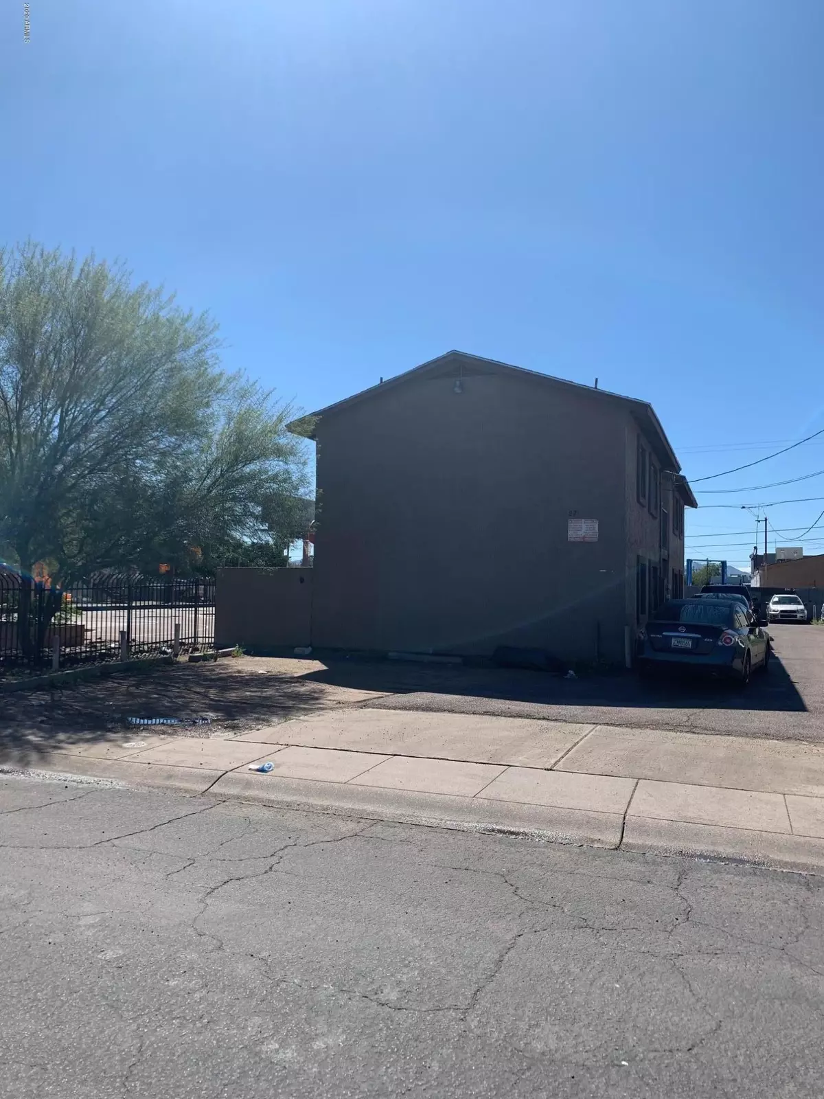 Phoenix, AZ 85009,3221 W MELVIN Street