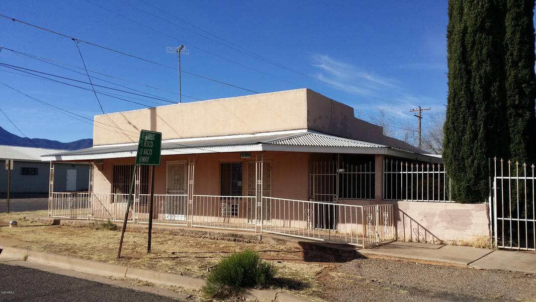 3818 S TOWNER Avenue, Naco, AZ 85620