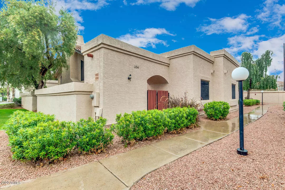 Chandler, AZ 85224,2019 W LEMON TREE Place #1104