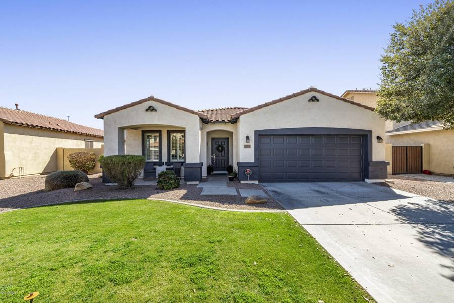 3253 E FANDANGO Drive, Gilbert, AZ 85298