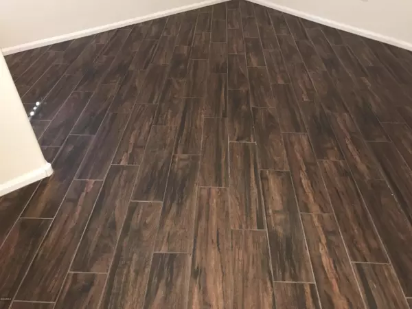 Glendale, AZ 85303,7270 W GLENN Drive