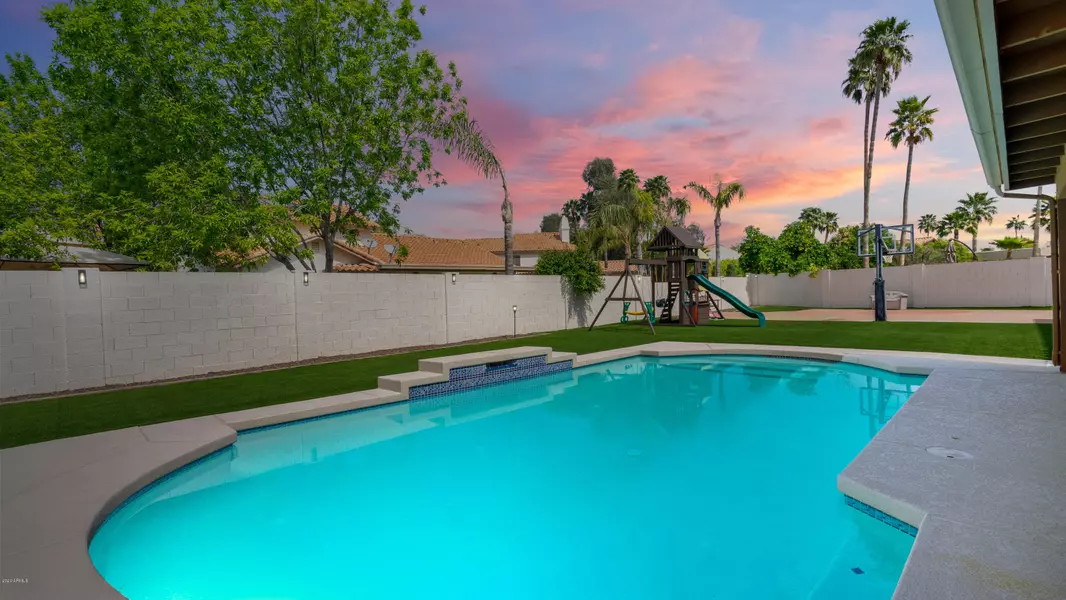 10256 E CARON Street, Scottsdale, AZ 85258