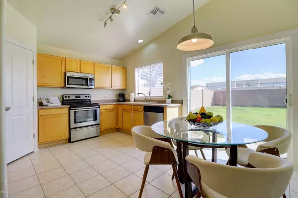 El Mirage, AZ 85335,12841 W CHERRY HILLS Drive