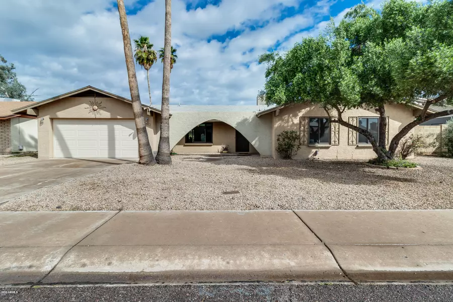 3942 W HELENA Drive, Glendale, AZ 85308