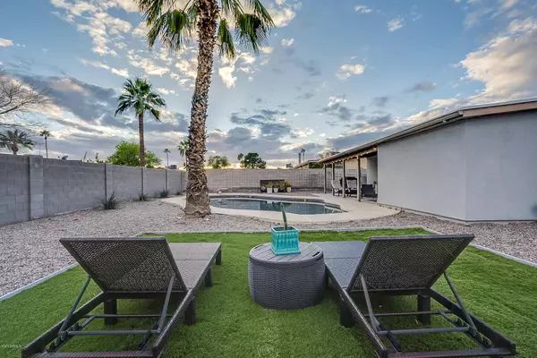 Phoenix, AZ 85032,3009 E DAHLIA Drive