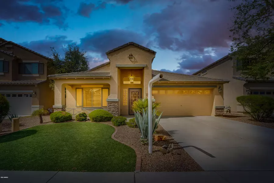 2910 E Quiet Hollow Lane, Phoenix, AZ 85024