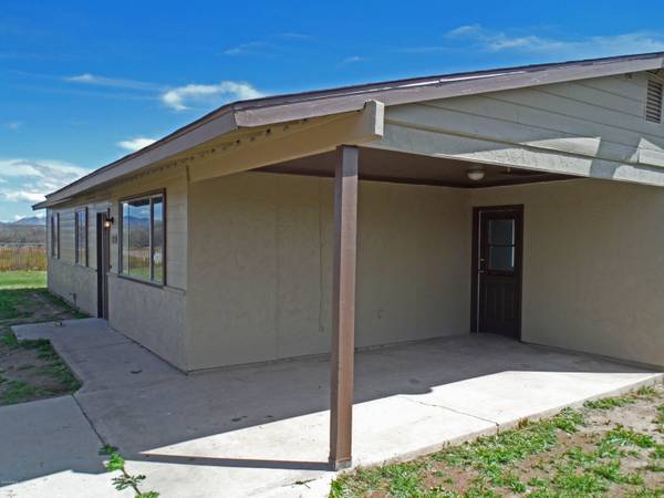 2119 W CLUBHOUSE Drive, Benson, AZ 85602