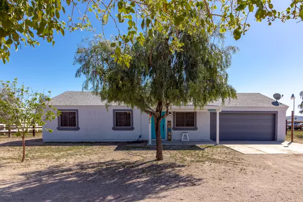 28213 N HOLLY Road, San Tan Valley, AZ 85143