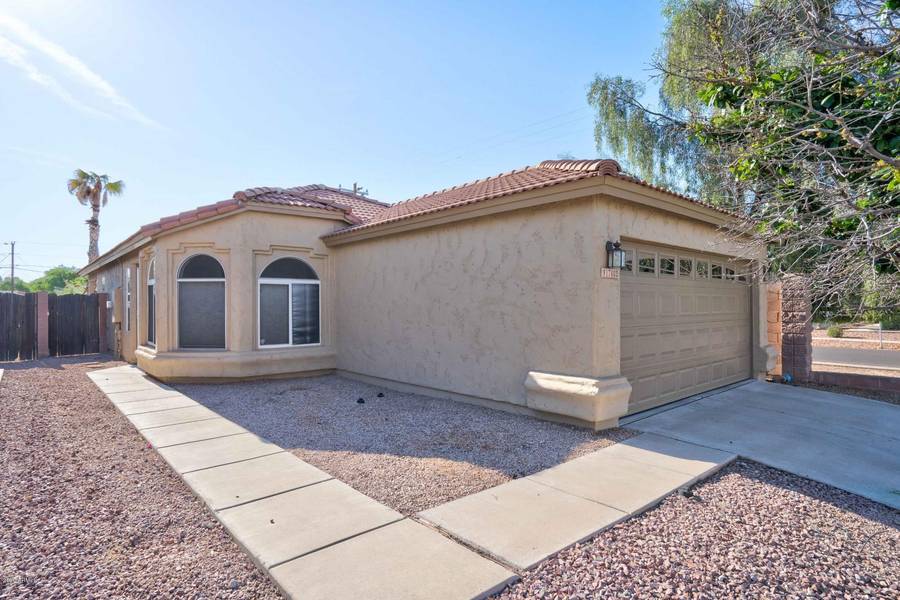 17403 N 16th Place, Phoenix, AZ 85022