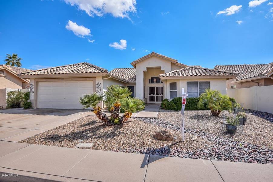 17823 N DESERT FLOWER Trail, Surprise, AZ 85374