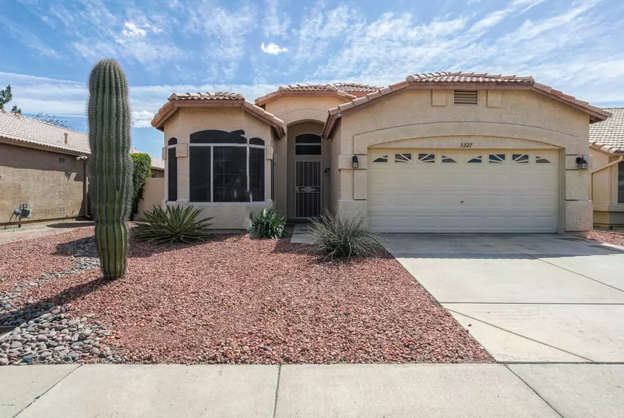 5327 W PONTIAC Drive, Glendale, AZ 85308