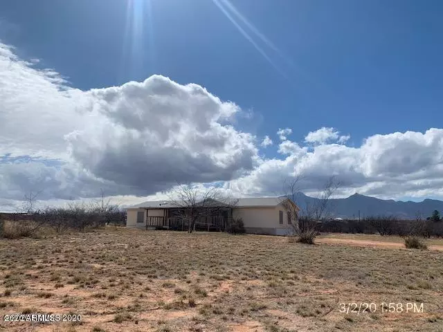 5868 S HARGIS RANCH Road, Hereford, AZ 85615