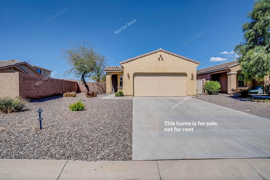 818 W LOVE Road, San Tan Valley, AZ 85143