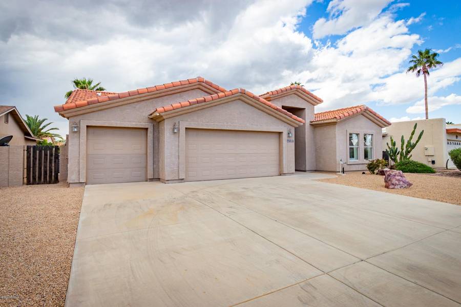 25818 S HOLLYGREEN Drive, Sun Lakes, AZ 85248