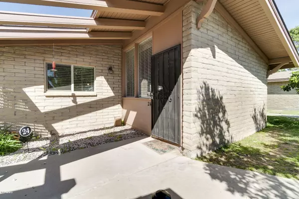 Phoenix, AZ 85018,4203 N 36TH Street #24