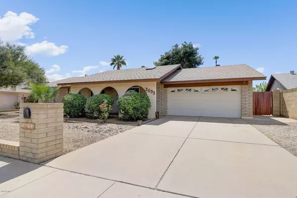 2633 W ROVEEN Avenue, Phoenix, AZ 85029