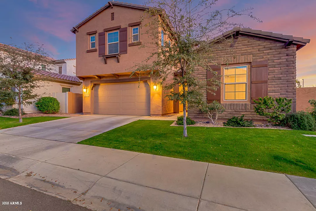 Chandler, AZ 85248,977 W YELLOWSTONE Way