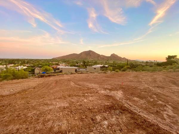 Paradise Valley, AZ 85253,7070 N 59TH Place #49