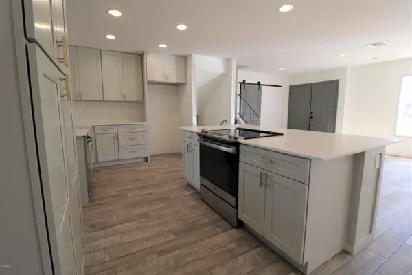 Tempe, AZ 85282,1112 E RIVIERA Drive