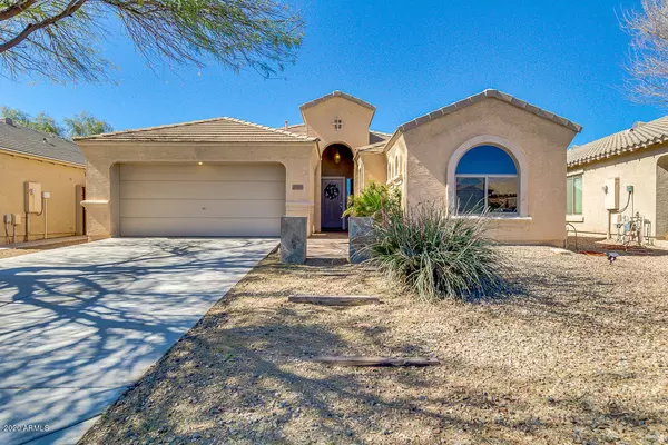 748 E MELANIE Street, San Tan Valley, AZ 85140