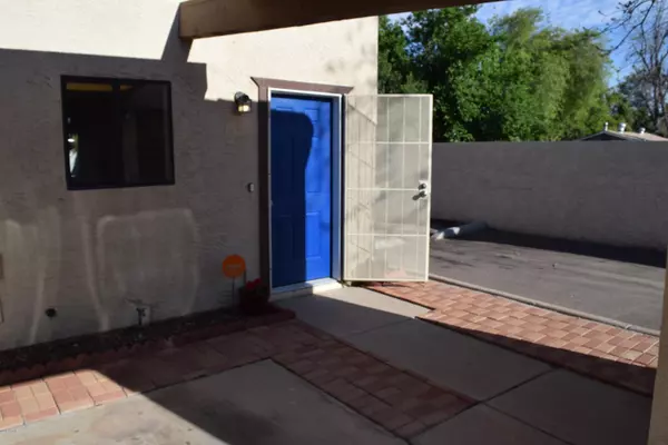 Phoenix, AZ 85015,2409 W CAMPBELL Avenue #12