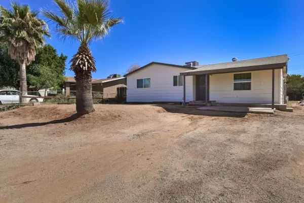 37 S 82ND Way, Mesa, AZ 85208