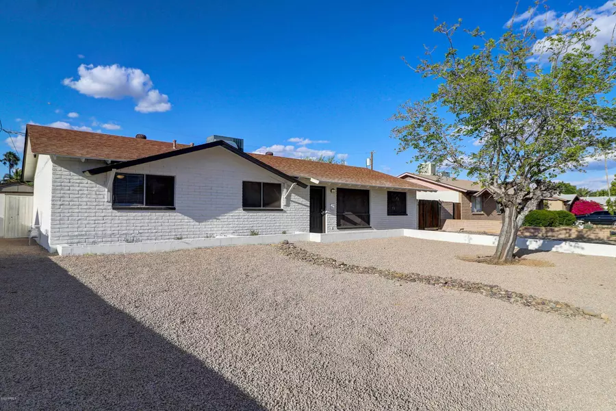 3202 W SWEETWATER Avenue, Phoenix, AZ 85029