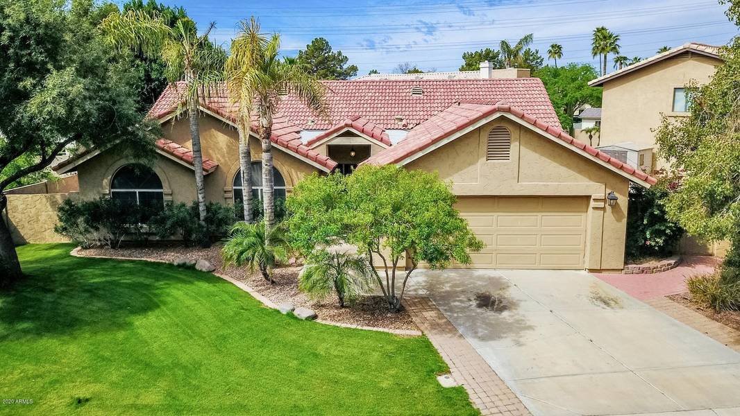 902 N CORONADO Drive, Gilbert, AZ 85234