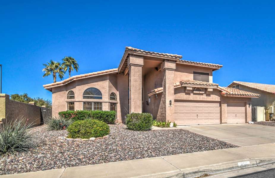 450 S PORT Drive, Gilbert, AZ 85233