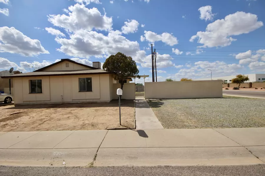 5202 S 46TH Place, Phoenix, AZ 85040